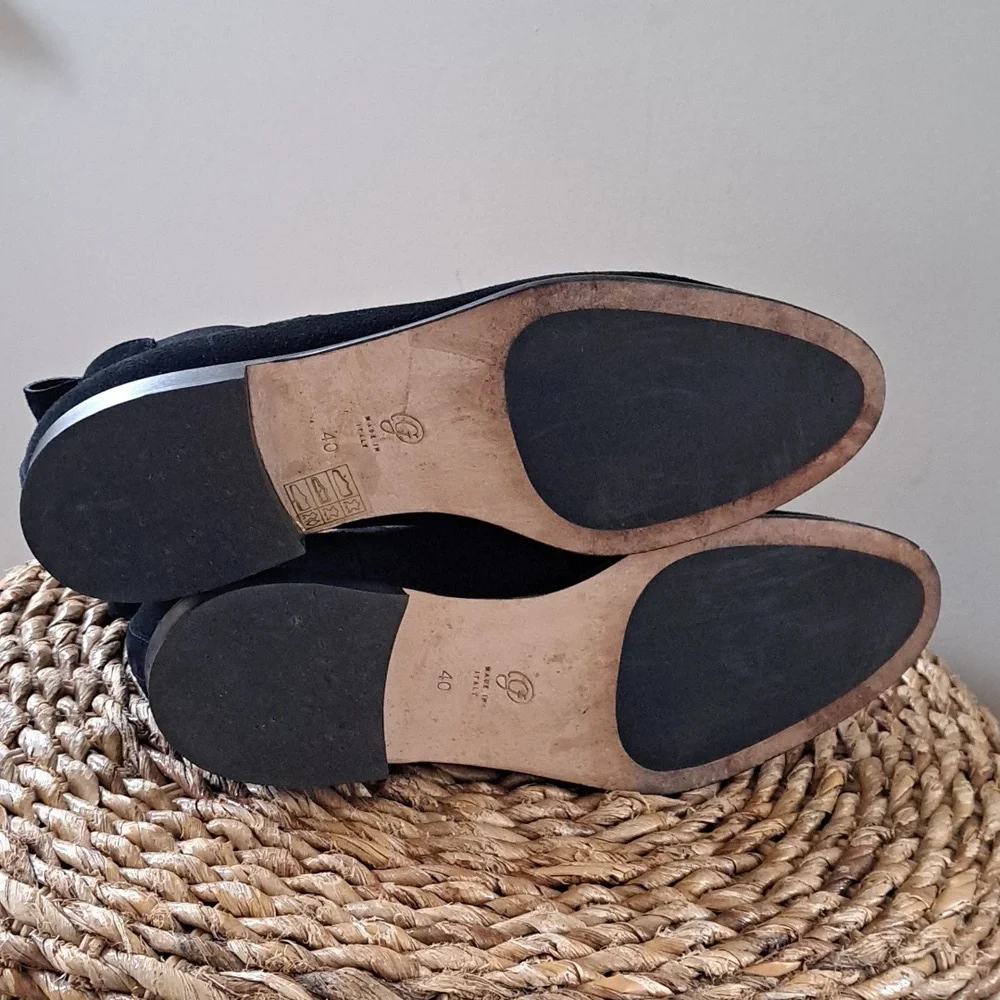 M. Gemi Womens Black Perforated Suede Ankle Booties‎ Elastic Sides EU40/US9.5